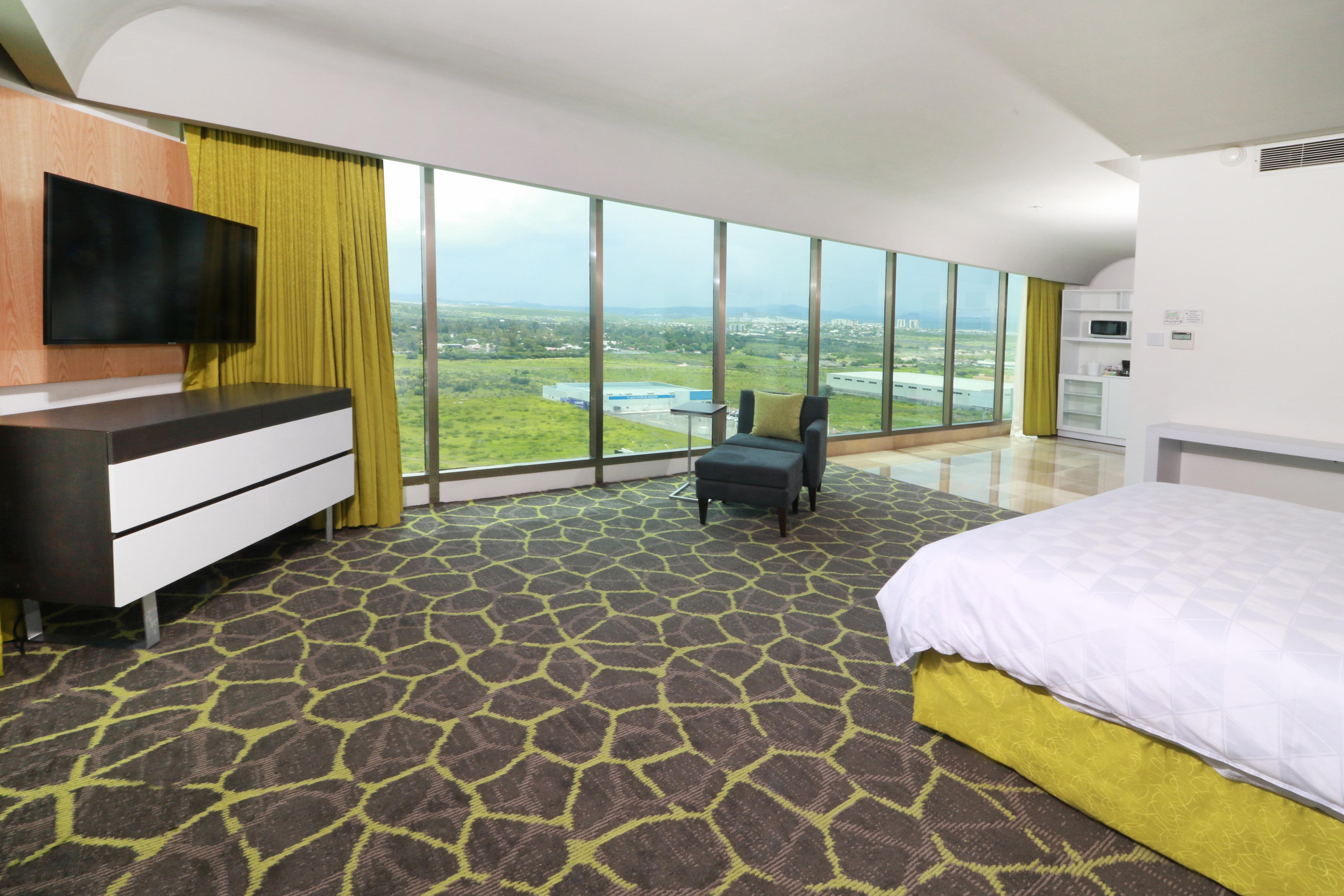 Holiday Inn Queretaro Zona Krystal By Ihg Exterior photo