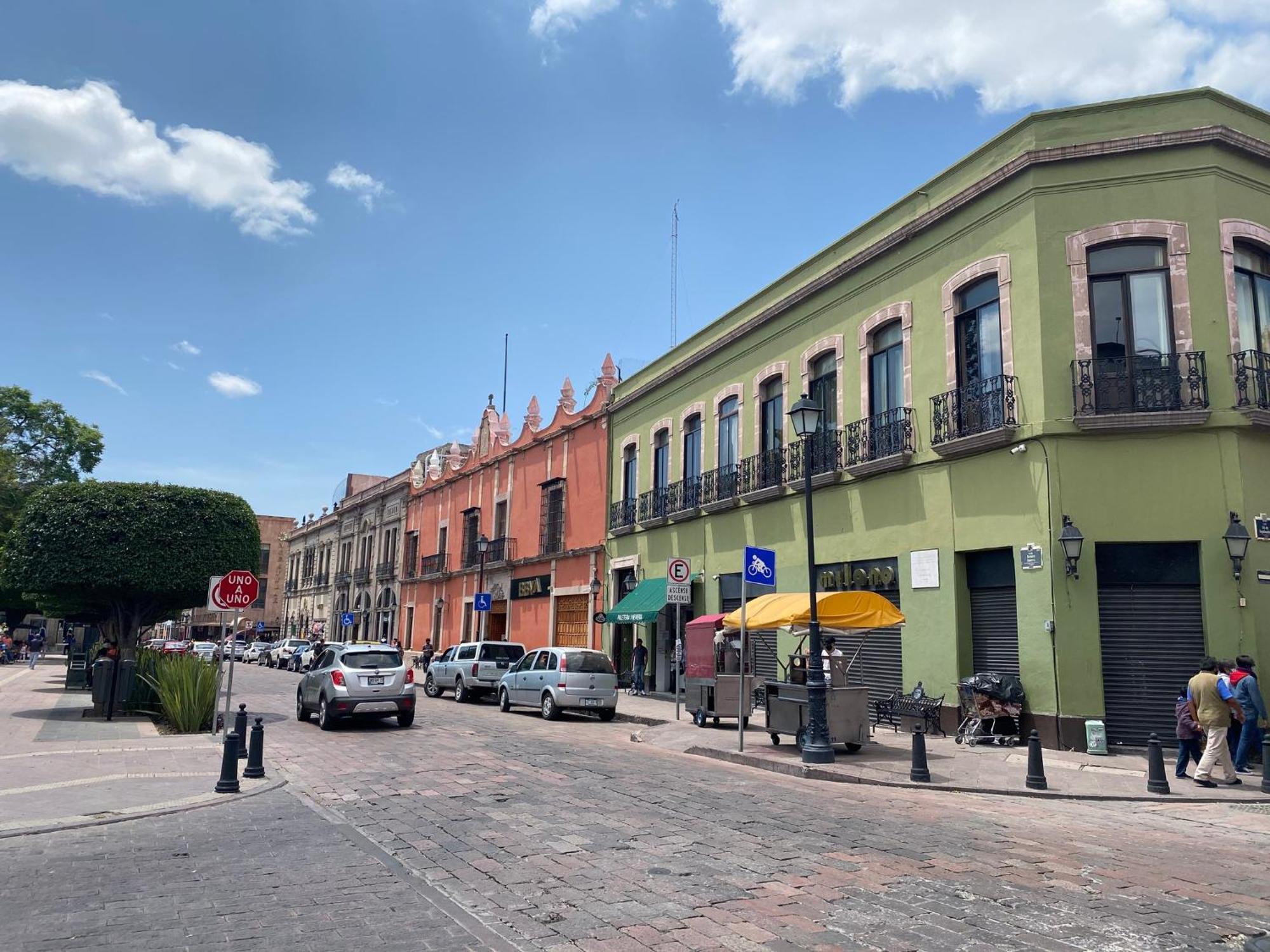 Holiday Inn Queretaro Zona Krystal By Ihg Exterior photo